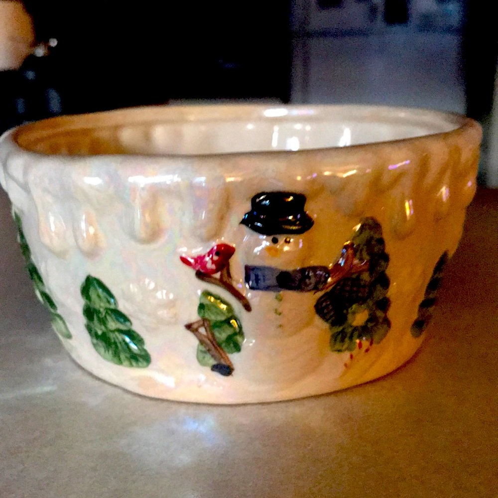 Small bowl for wrapped candies or small Christmas balls